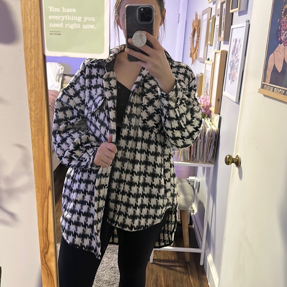 Oversized Shacket - Picture 5 of 7